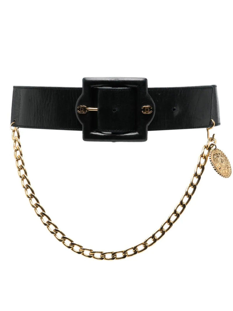 Vintage Leather 
Chain Medallion Belt